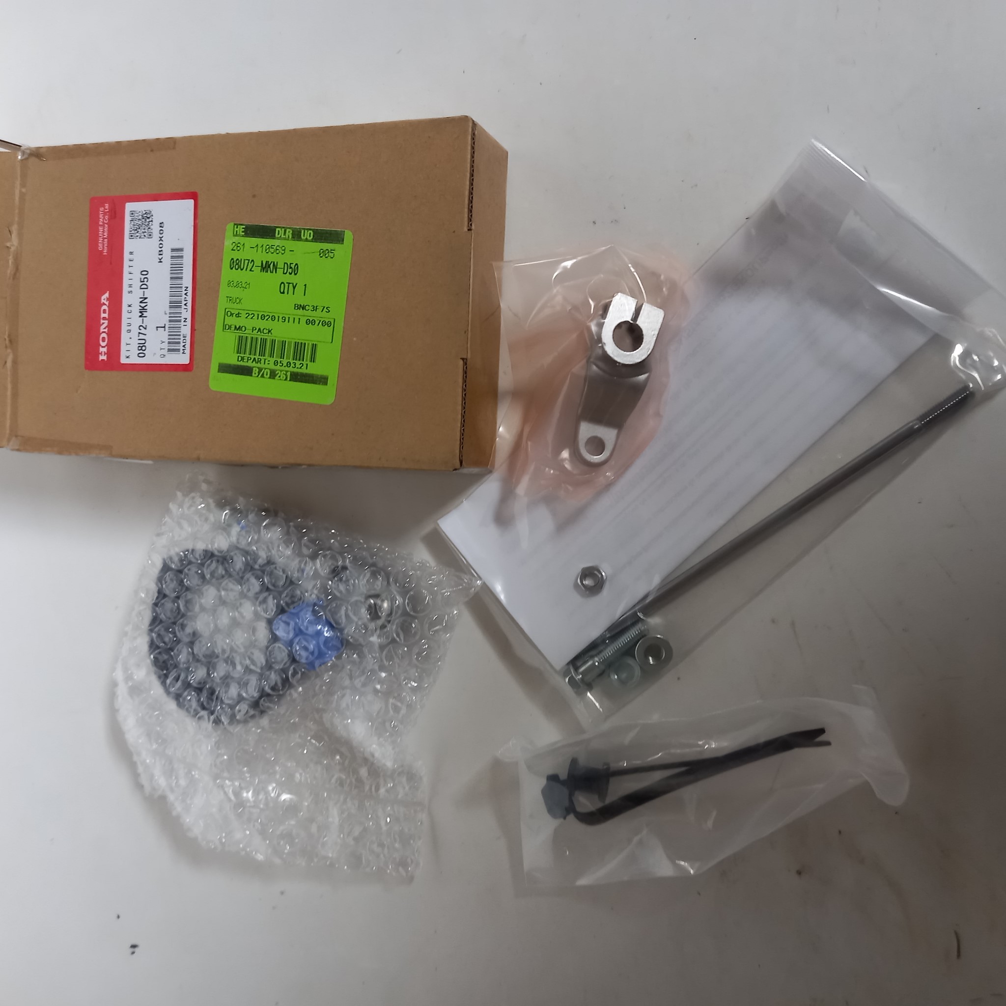 Bild von KIT,QUICK SHIFTER  CB650R (Bj.19-)  08U72-MKN-D50